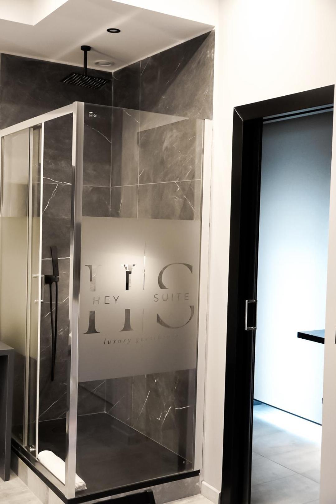 Heysuite - Luxury House - Roma Trastevere Bagian luar foto