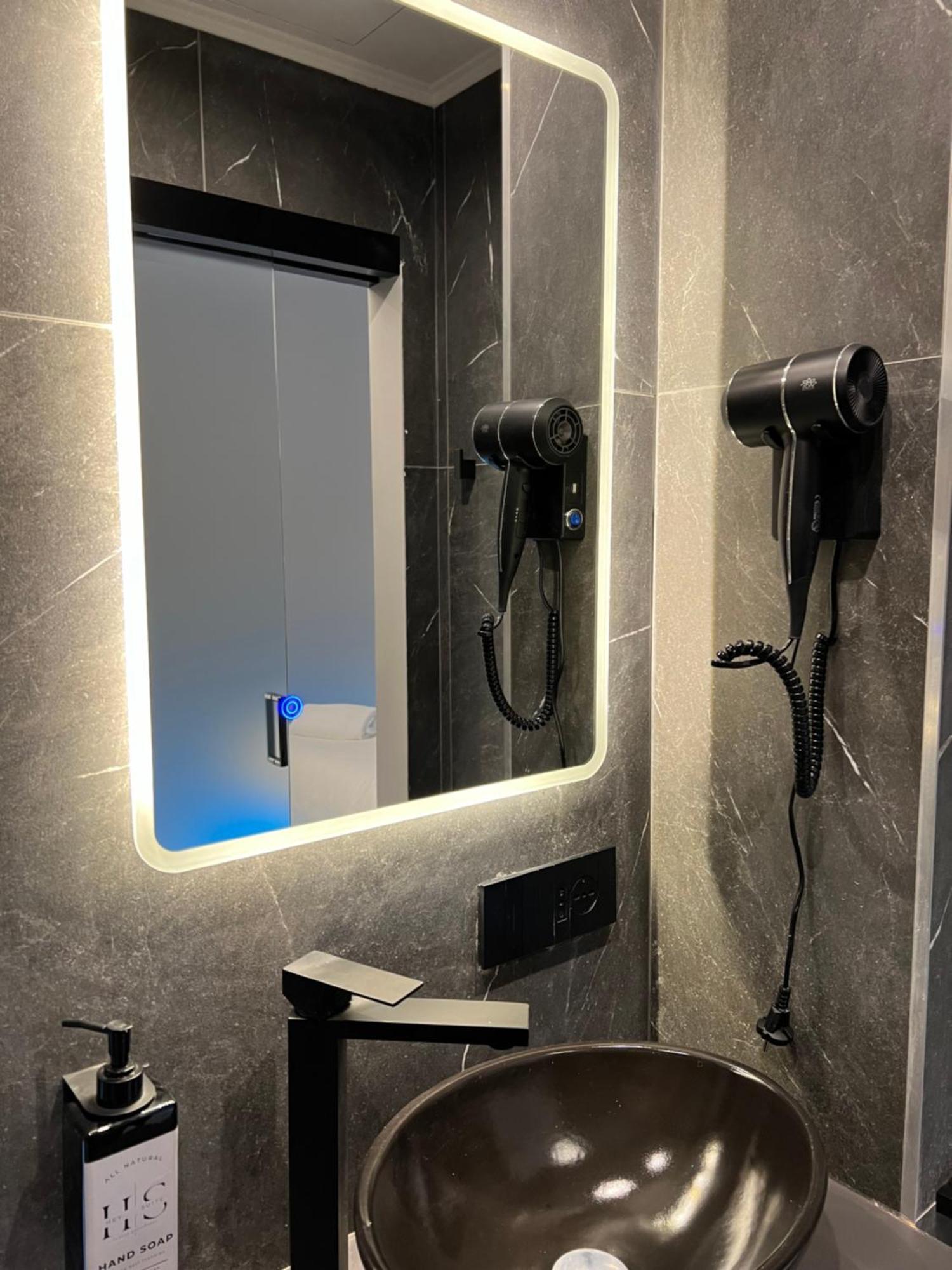 Heysuite - Luxury House - Roma Trastevere Bagian luar foto