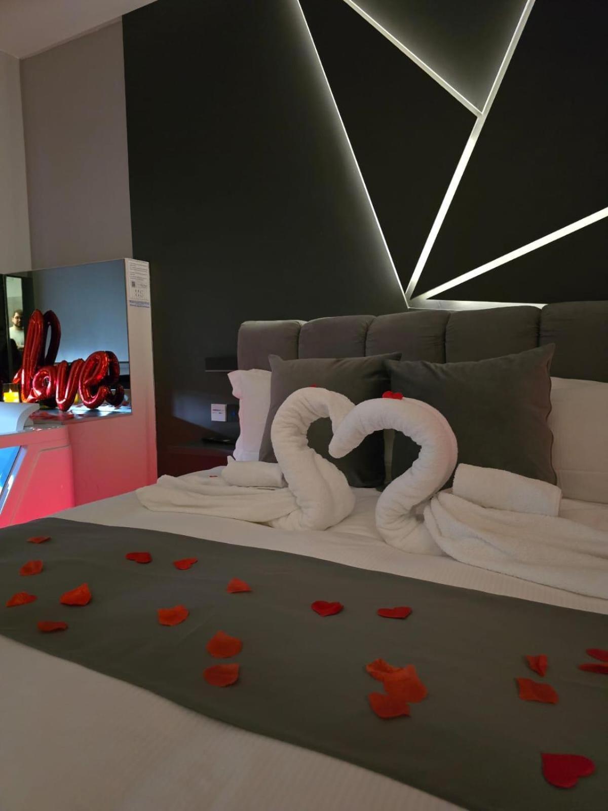 Heysuite - Luxury House - Roma Trastevere Bagian luar foto